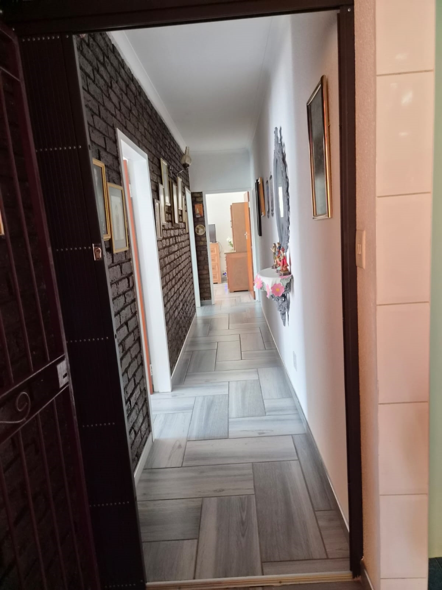 4 Bedroom Property for Sale in Edelweiss Gauteng
