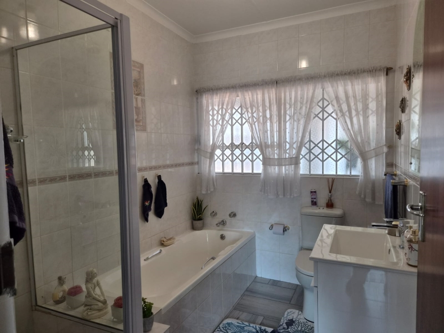 4 Bedroom Property for Sale in Edelweiss Gauteng