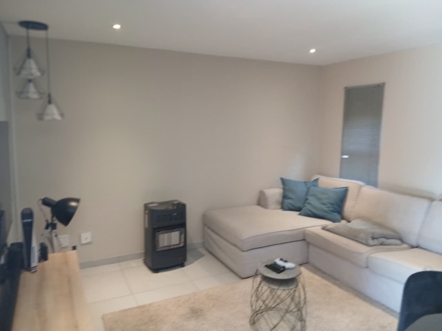 2 Bedroom Property for Sale in Sunnyrock Gauteng