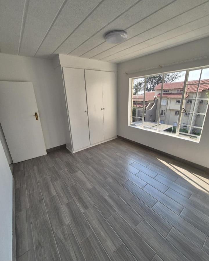 To Let 2 Bedroom Property for Rent in Paulshof Gauteng