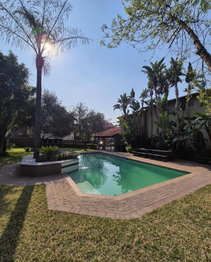 To Let 2 Bedroom Property for Rent in Paulshof Gauteng