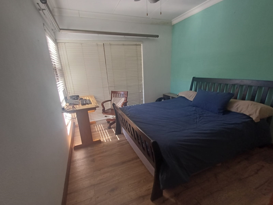 3 Bedroom Property for Sale in Glen Marais Gauteng