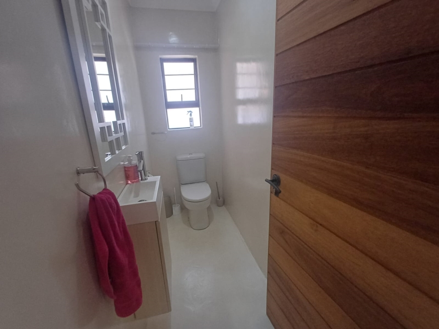 3 Bedroom Property for Sale in Glen Marais Gauteng