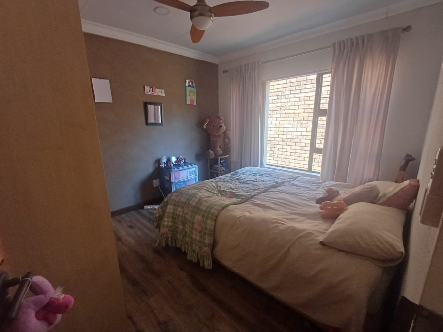 3 Bedroom Property for Sale in Glen Marais Gauteng