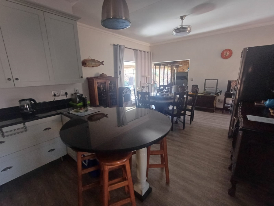 3 Bedroom Property for Sale in Glen Marais Gauteng