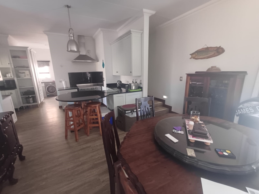 3 Bedroom Property for Sale in Glen Marais Gauteng