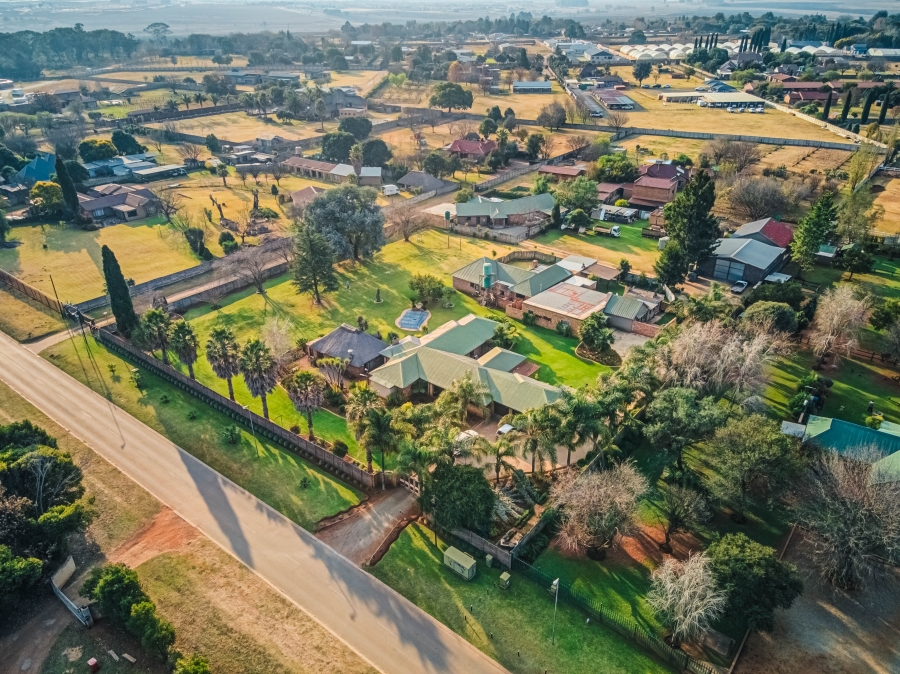 16 Bedroom Property for Sale in Zesfontein A H Gauteng