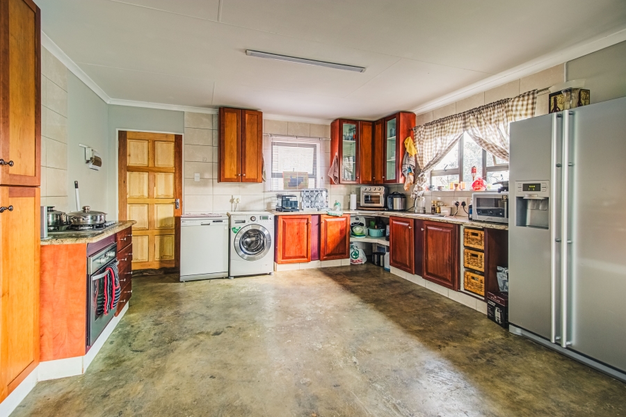 16 Bedroom Property for Sale in Zesfontein A H Gauteng