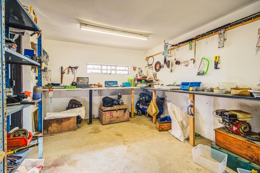 16 Bedroom Property for Sale in Zesfontein A H Gauteng