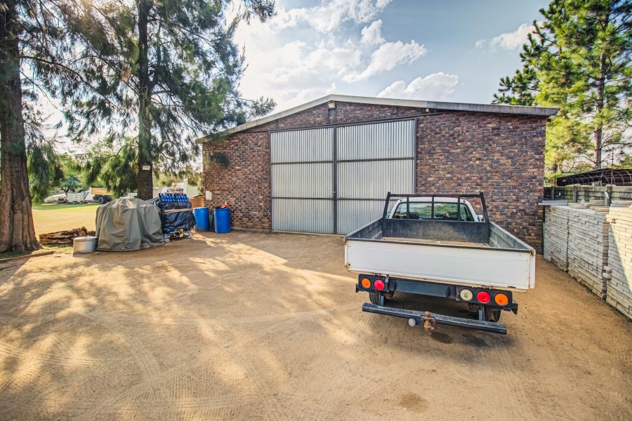 16 Bedroom Property for Sale in Zesfontein A H Gauteng