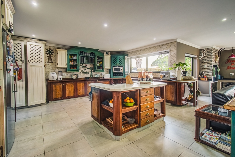 16 Bedroom Property for Sale in Zesfontein A H Gauteng