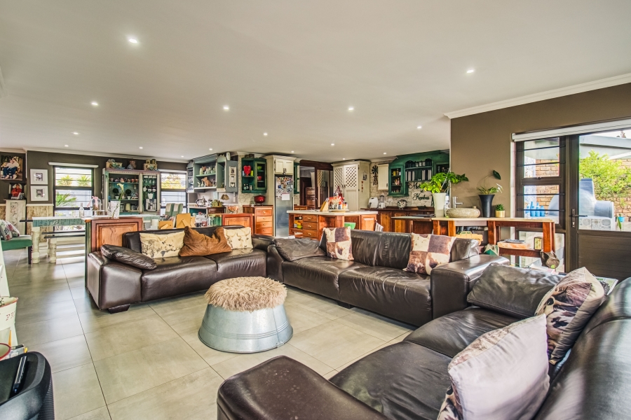 16 Bedroom Property for Sale in Zesfontein A H Gauteng