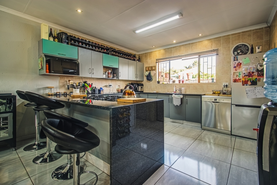 16 Bedroom Property for Sale in Zesfontein A H Gauteng