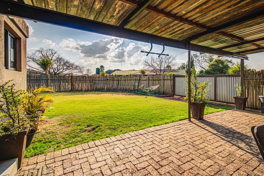 16 Bedroom Property for Sale in Zesfontein A H Gauteng