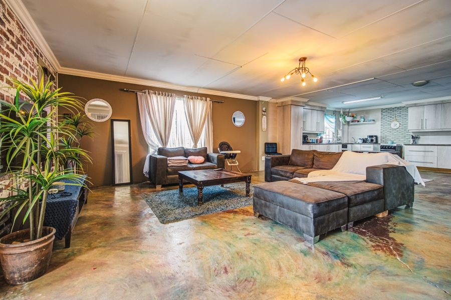 16 Bedroom Property for Sale in Zesfontein A H Gauteng