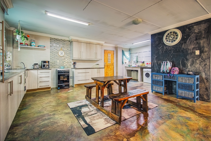 16 Bedroom Property for Sale in Zesfontein A H Gauteng