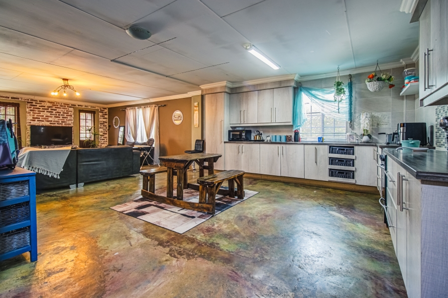 16 Bedroom Property for Sale in Zesfontein A H Gauteng