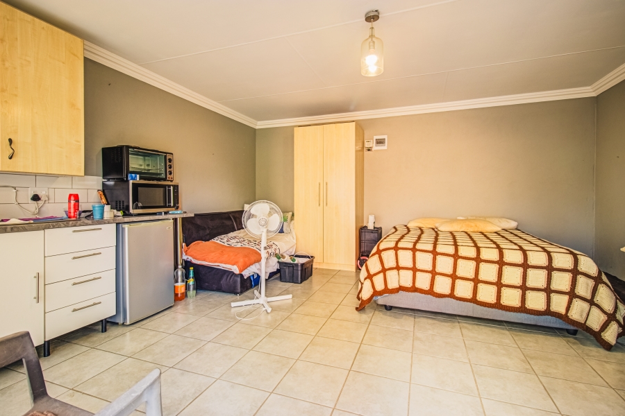 16 Bedroom Property for Sale in Zesfontein A H Gauteng