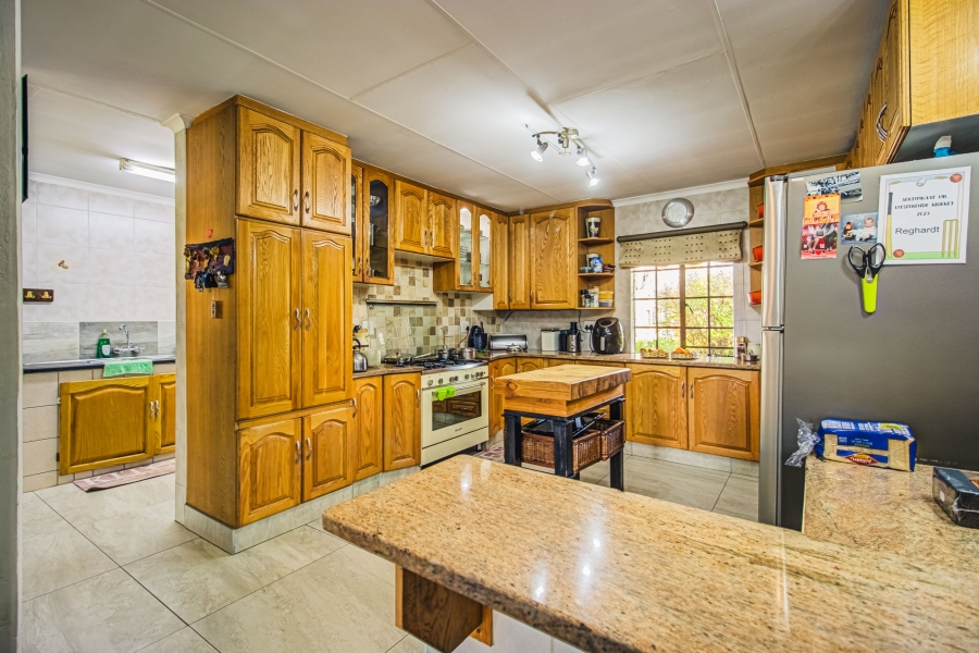 16 Bedroom Property for Sale in Zesfontein A H Gauteng