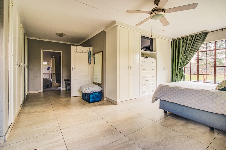 16 Bedroom Property for Sale in Zesfontein A H Gauteng