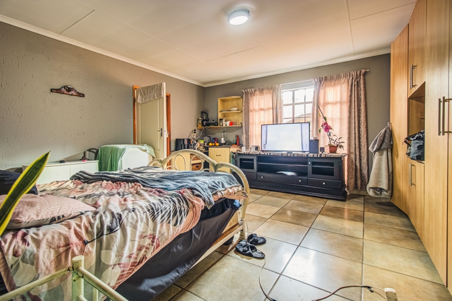16 Bedroom Property for Sale in Zesfontein A H Gauteng