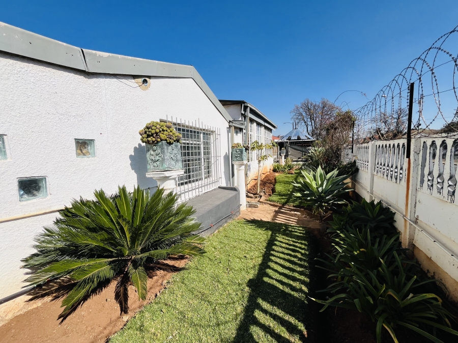 4 Bedroom Property for Sale in Kensington Gauteng