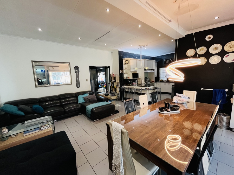 4 Bedroom Property for Sale in Kensington Gauteng