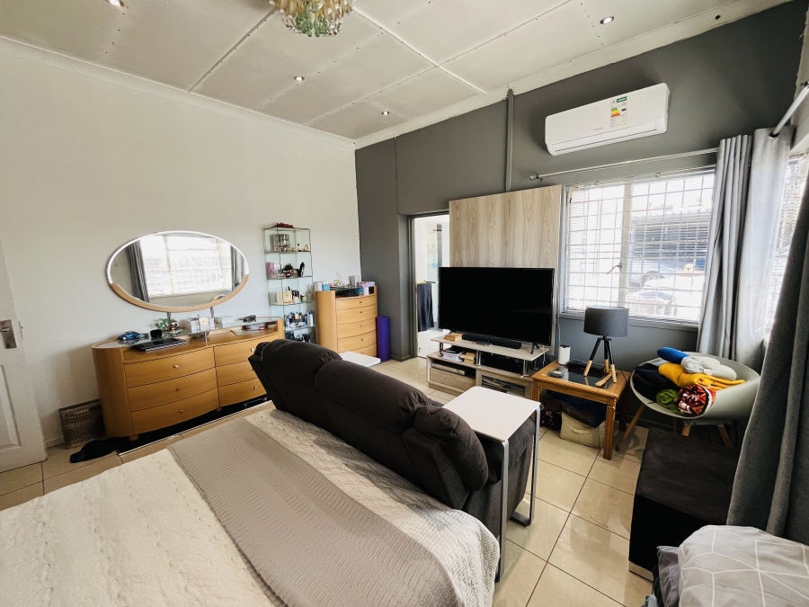 4 Bedroom Property for Sale in Kensington Gauteng