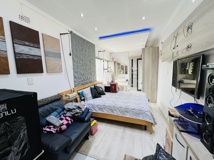 4 Bedroom Property for Sale in Kensington Gauteng