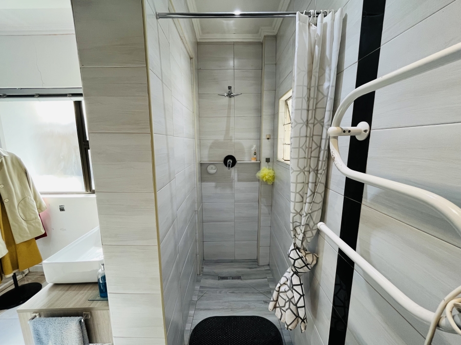 4 Bedroom Property for Sale in Kensington Gauteng