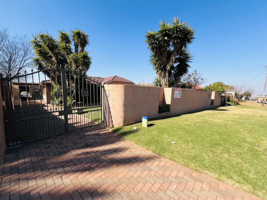 3 Bedroom Property for Sale in Primrose Gauteng