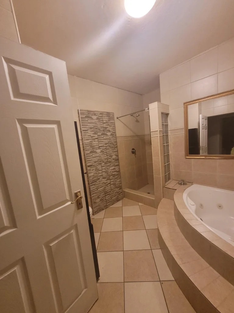 2 Bedroom Property for Sale in Vorna Valley Gauteng