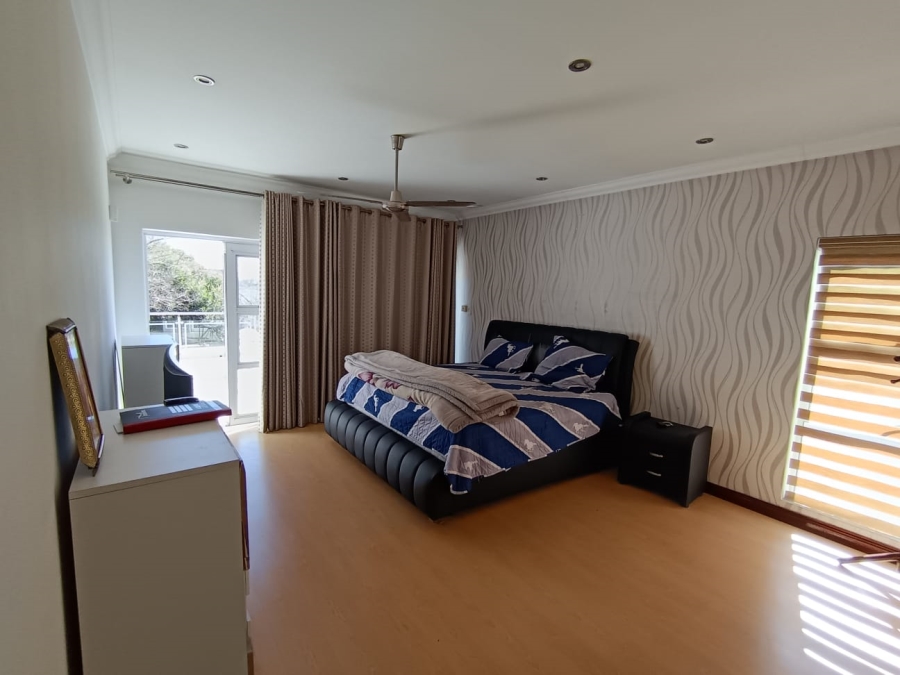 5 Bedroom Property for Sale in Parkhaven Gauteng