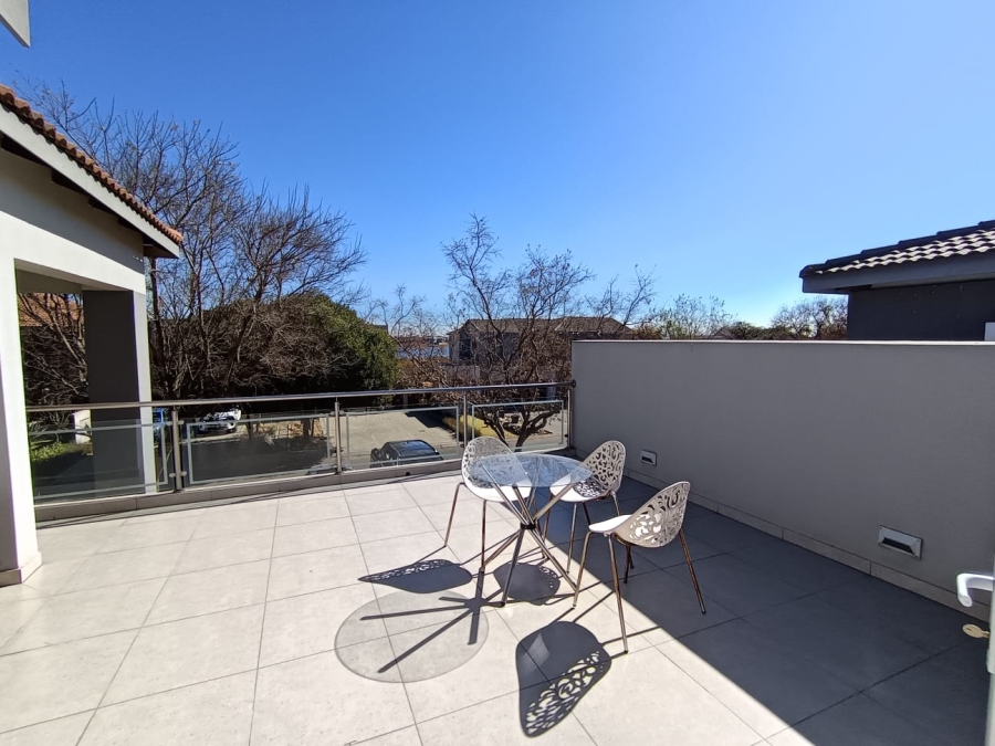 5 Bedroom Property for Sale in Parkhaven Gauteng