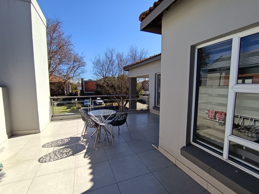 5 Bedroom Property for Sale in Parkhaven Gauteng