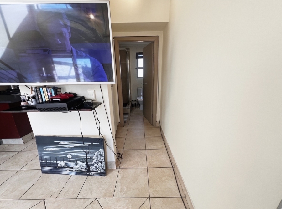 1 Bedroom Property for Sale in Sunninghill Gauteng
