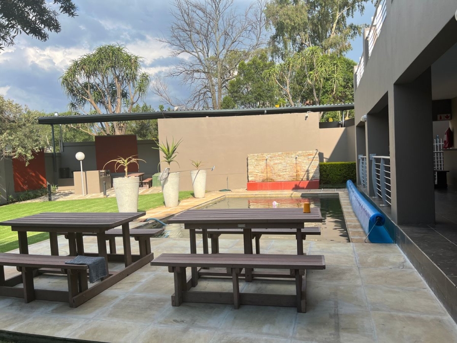 To Let 1 Bedroom Property for Rent in Sunninghill Gauteng