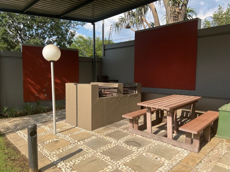 To Let 1 Bedroom Property for Rent in Sunninghill Gauteng