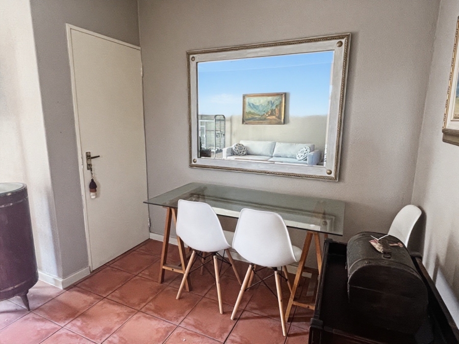 2 Bedroom Property for Sale in Sunninghill Gauteng