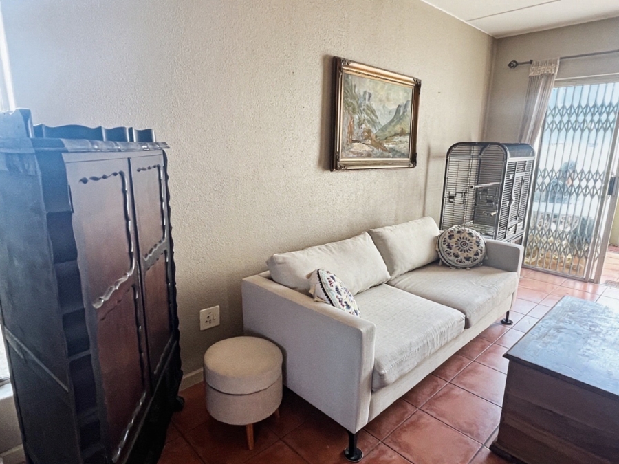 2 Bedroom Property for Sale in Sunninghill Gauteng