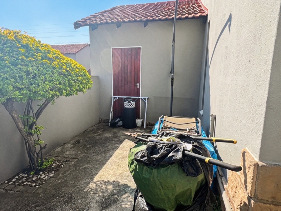 2 Bedroom Property for Sale in Sunninghill Gauteng