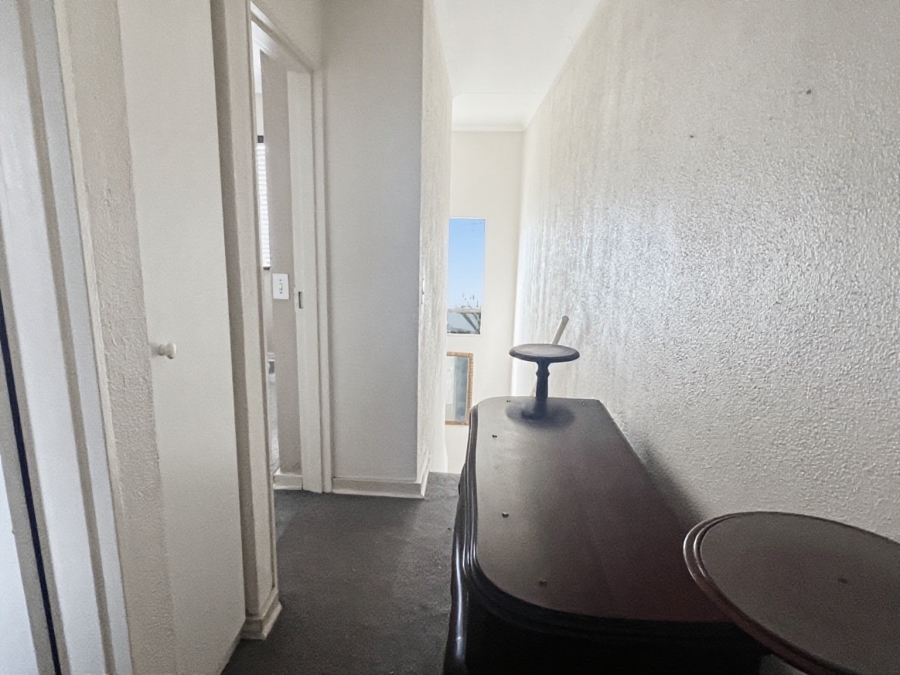 2 Bedroom Property for Sale in Sunninghill Gauteng