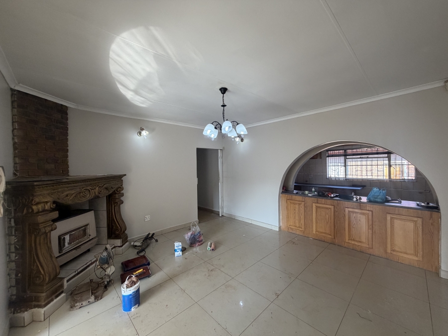 To Let 3 Bedroom Property for Rent in Christoburg Gauteng