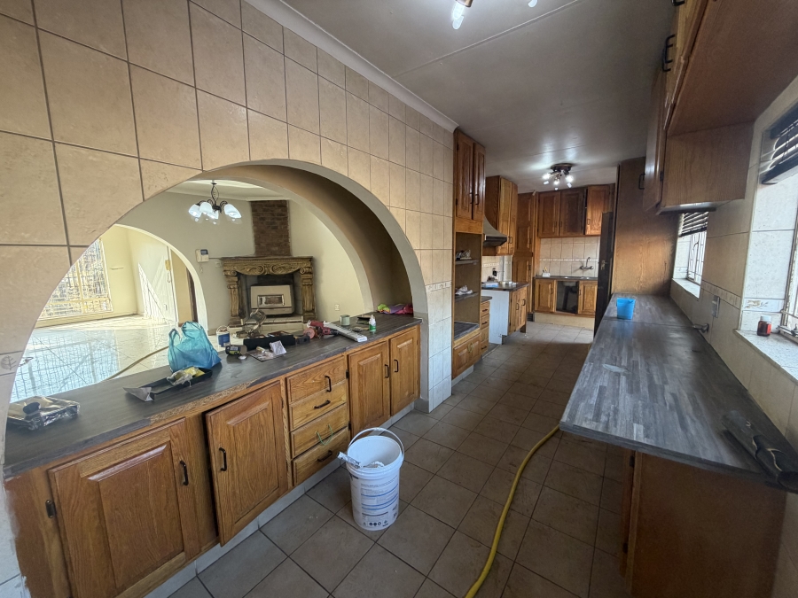 To Let 3 Bedroom Property for Rent in Christoburg Gauteng