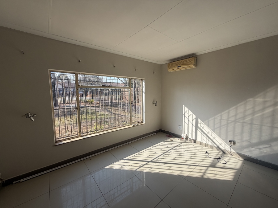 To Let 3 Bedroom Property for Rent in Christoburg Gauteng