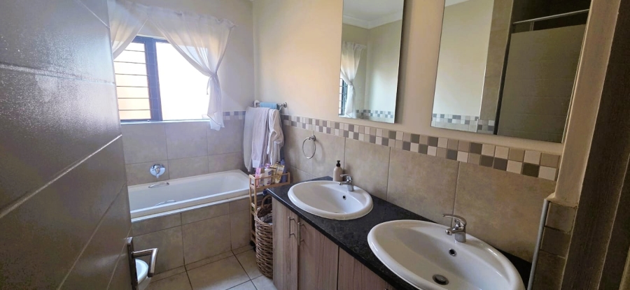 3 Bedroom Property for Sale in Equestria Gauteng