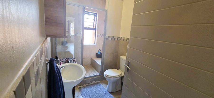 3 Bedroom Property for Sale in Equestria Gauteng
