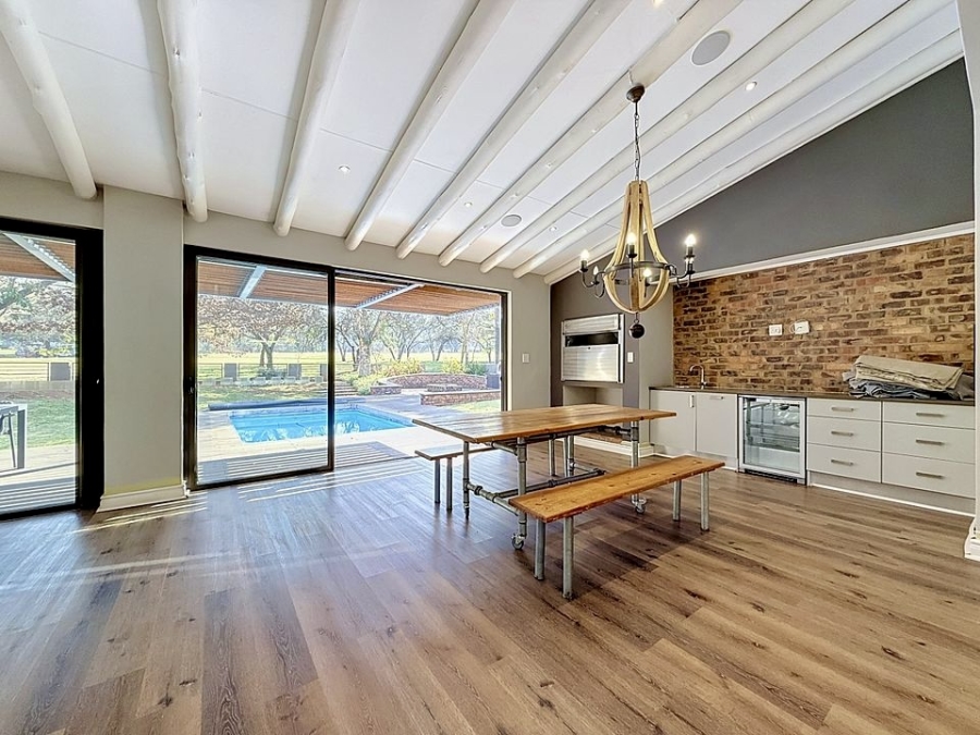5 Bedroom Property for Sale in Woodhill Estate Gauteng
