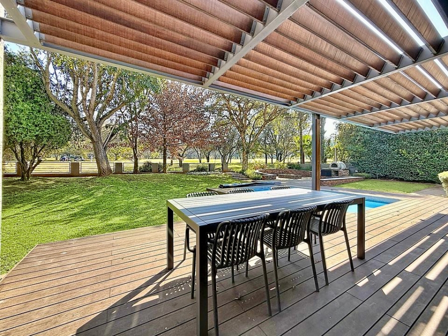 5 Bedroom Property for Sale in Woodhill Estate Gauteng