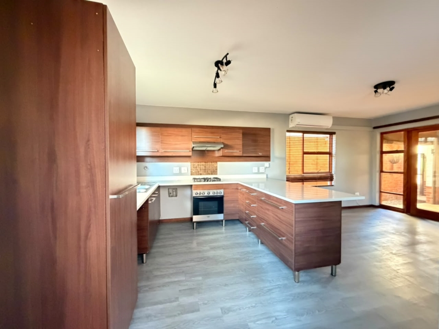 To Let 3 Bedroom Property for Rent in Country View Estate Gauteng